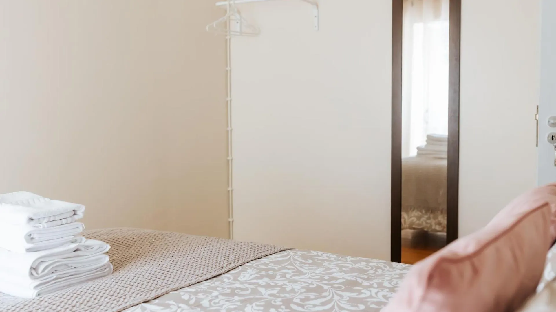 Homestay Aquilla Family Room 205 Lisbon